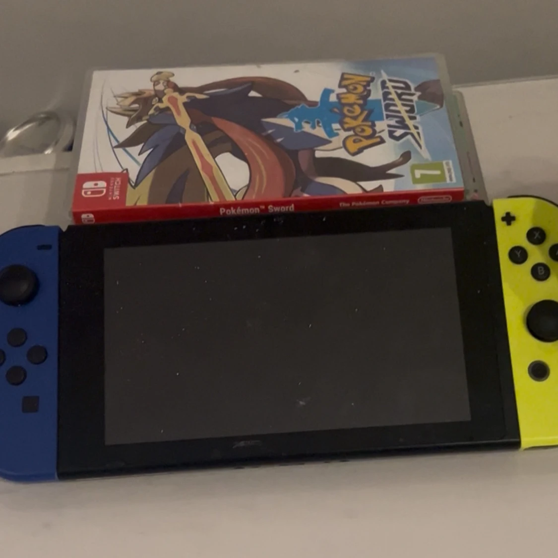 Nintendo Switch med spel - 2