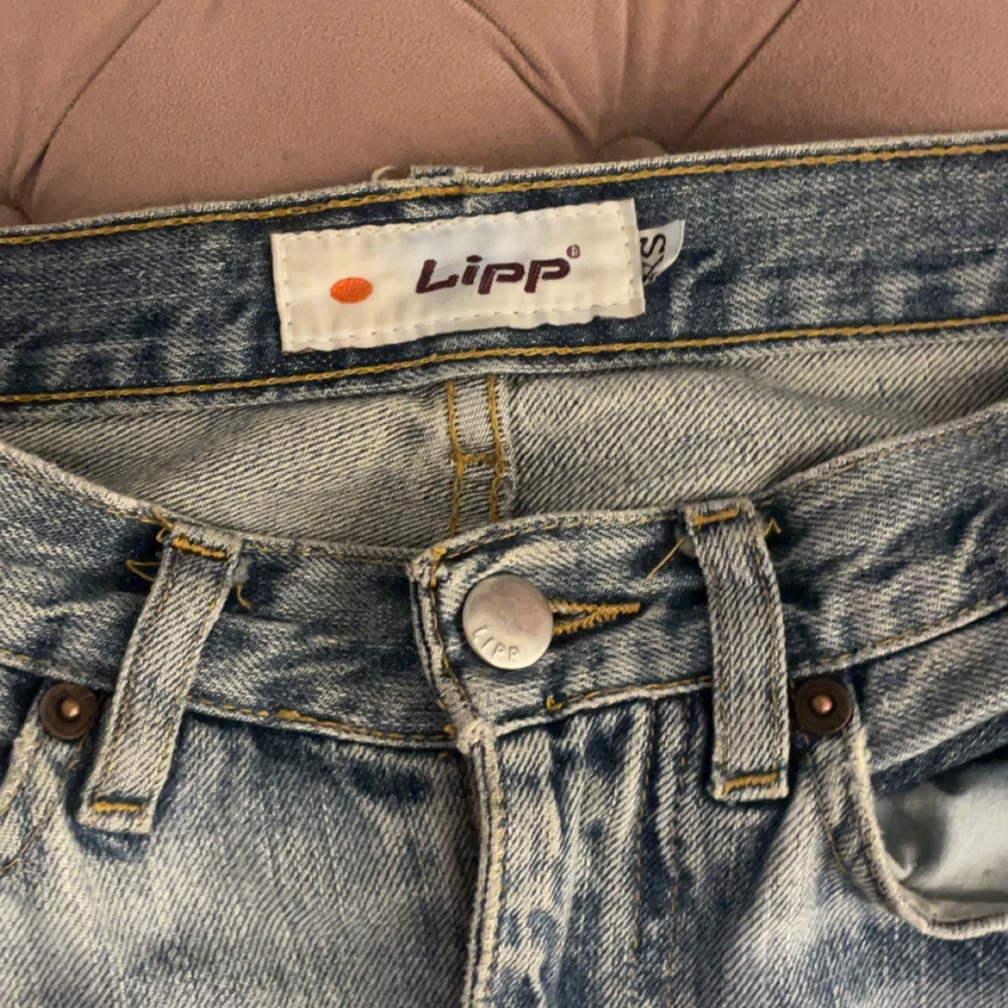 Ljusblå bootcut jeans från Lipp - 2