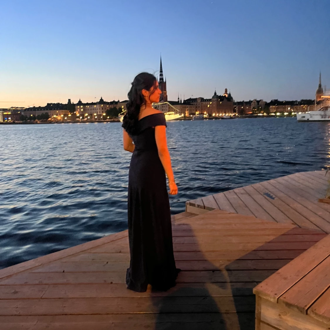 Marinblå långklänning med slits - 2