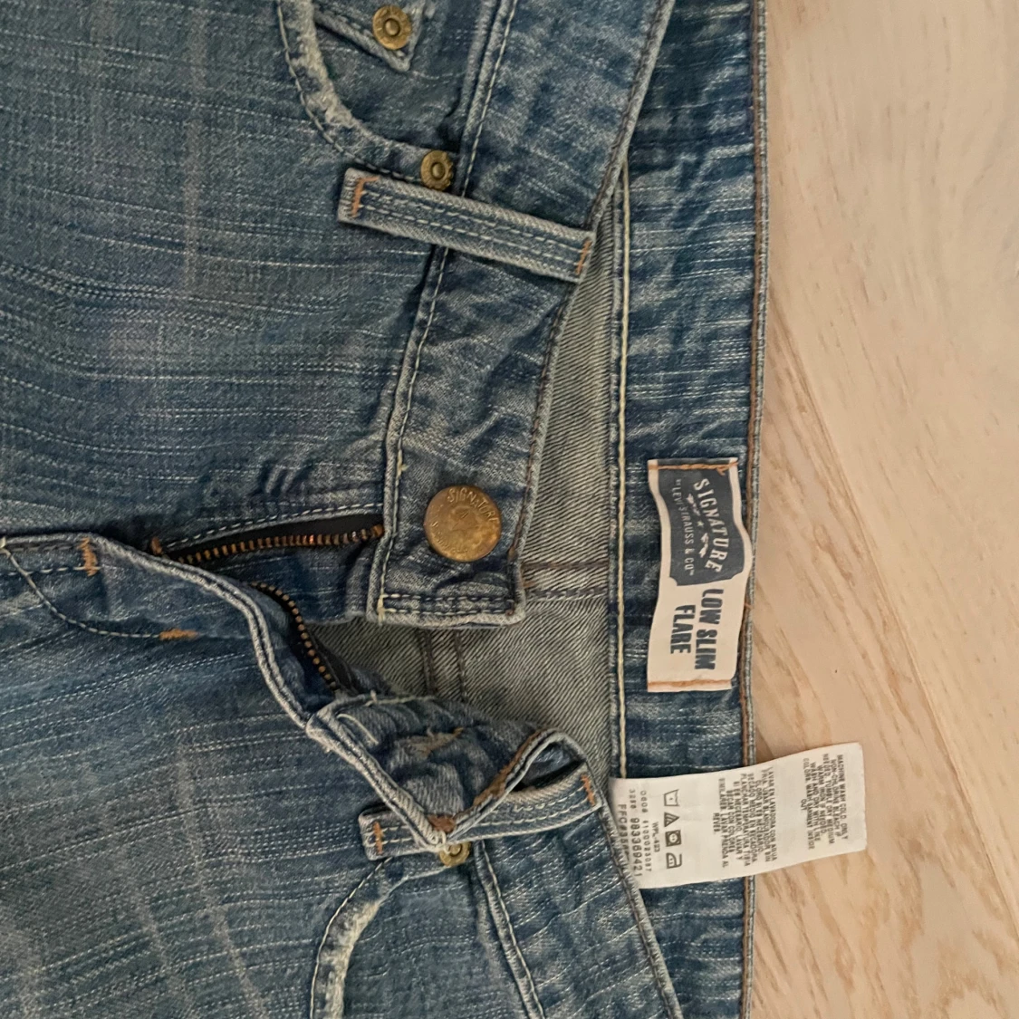 Blå bootcut jeans från Signature - 2