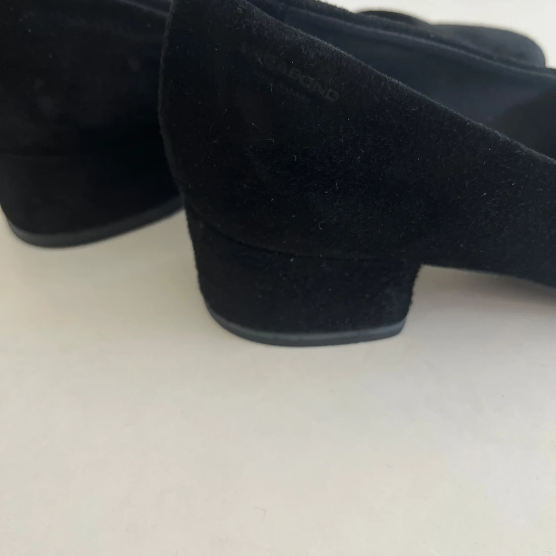 Svarta mockapumps från Vagabond - 1