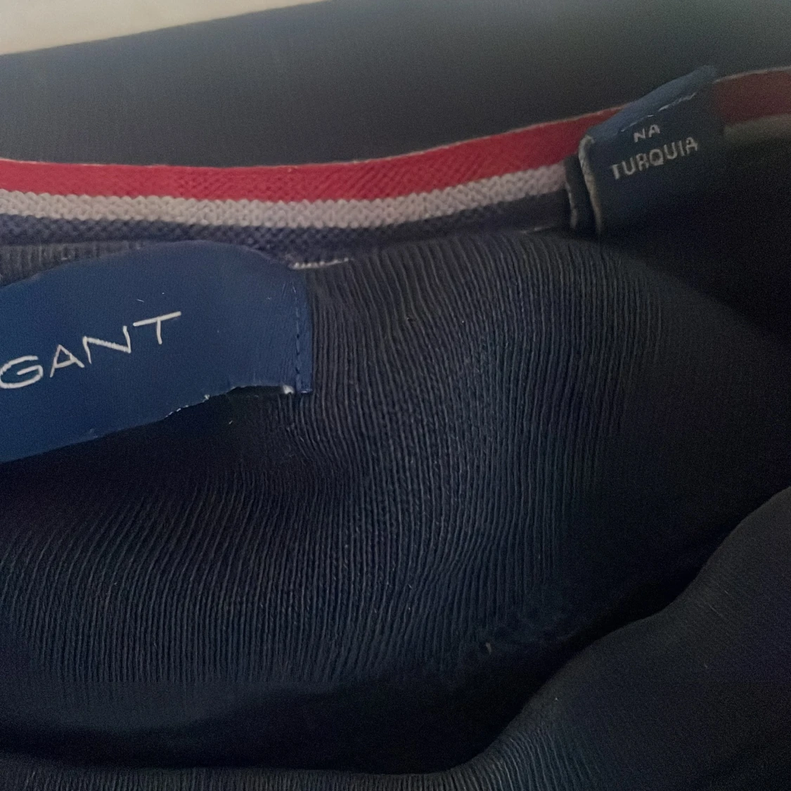Mörkblå sweatshirt från GANT - 2