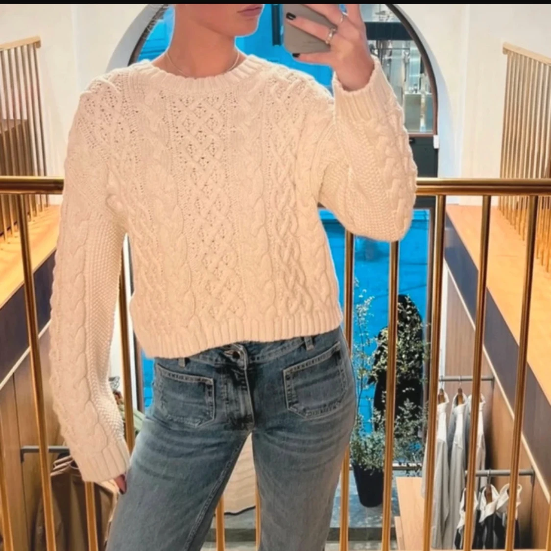 Vit stickad tröja från GANT XS