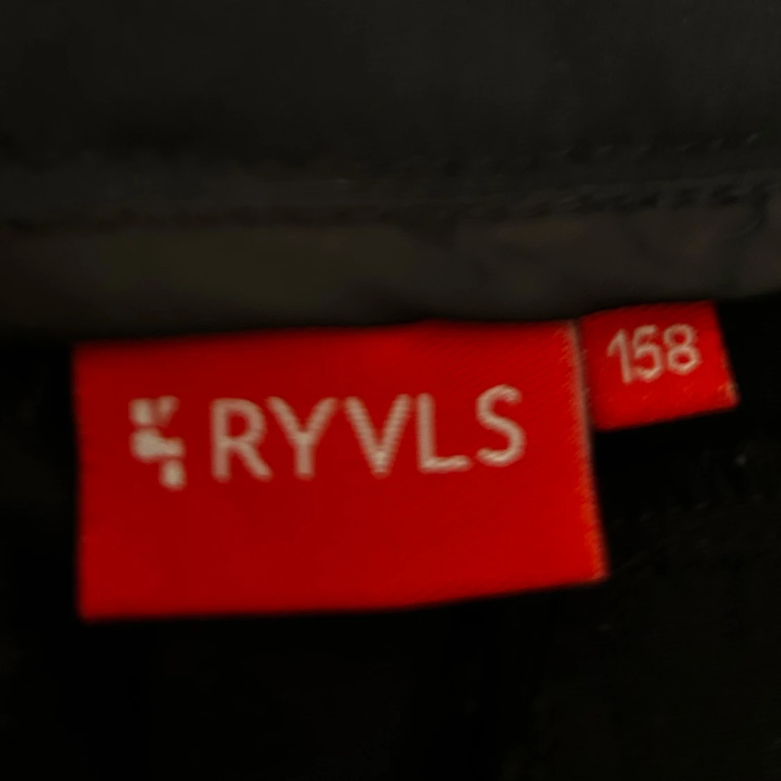 Svarta kostymbyxor från RYVLS - 1