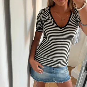 Randig stickad topp - Så snygg randig stickad topp❣️❣️