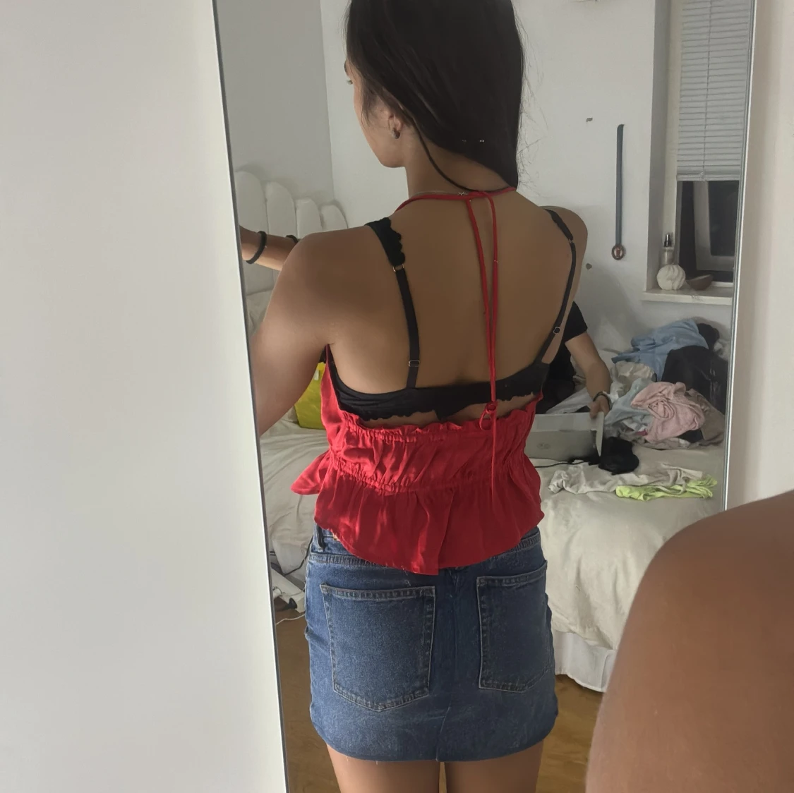 Röd volangig linnetopp från Pieces - 1