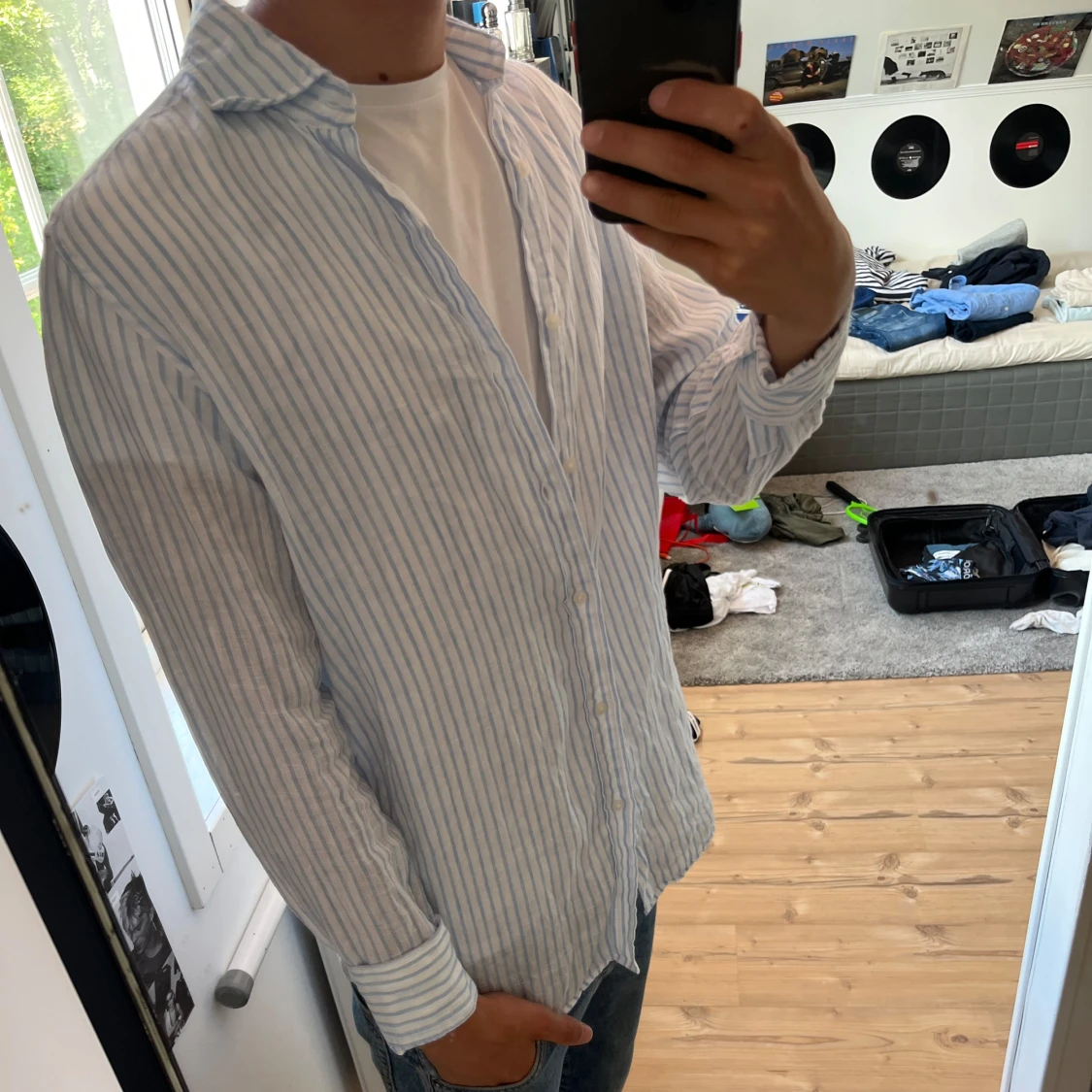 Blå vit linneskjorta  - 1