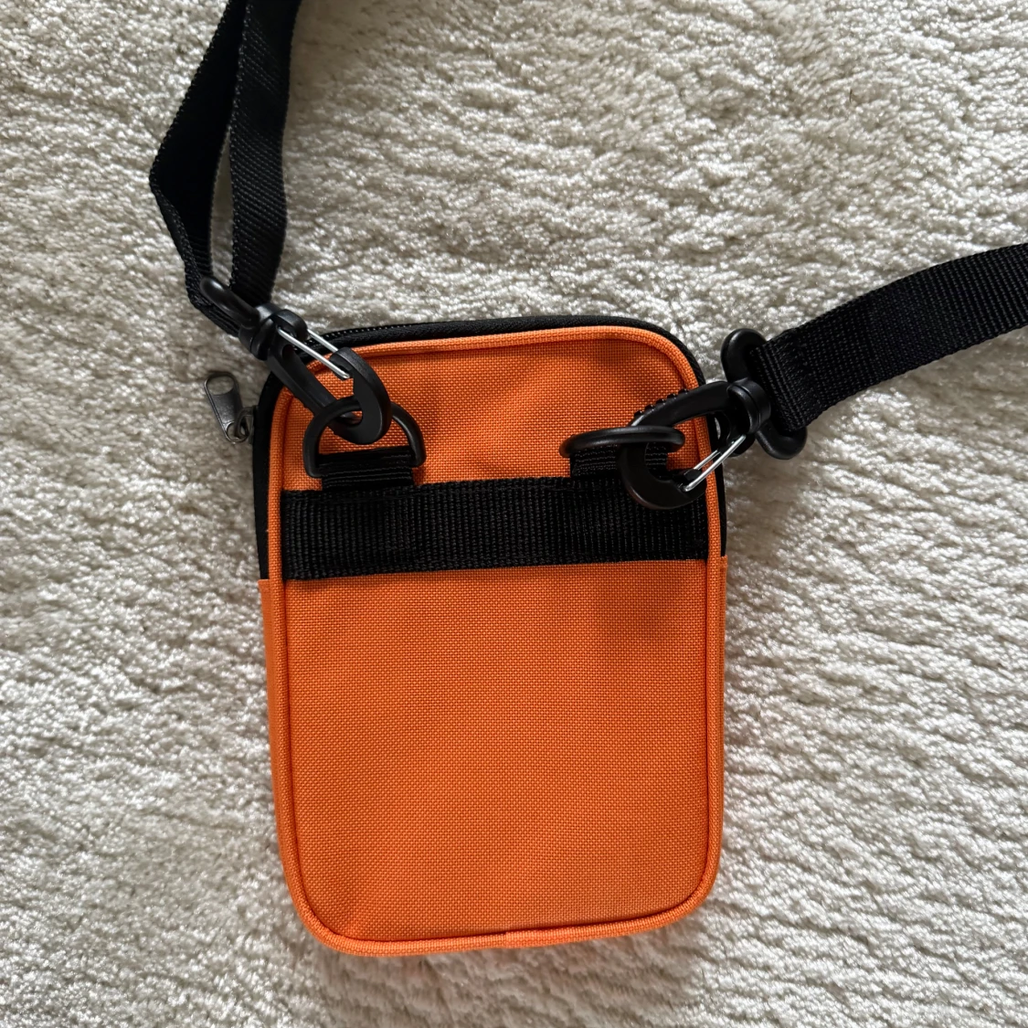 Orange axelväska från Lyle & Scott - 1