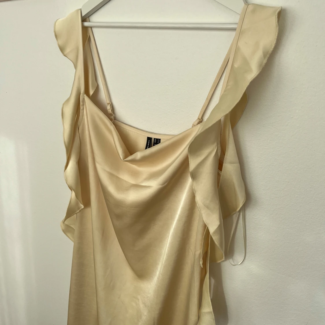 Gul långklänning  - 3