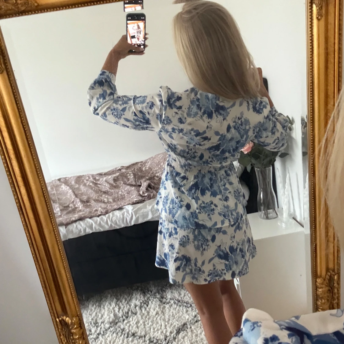 Blommig kortklänning - 3