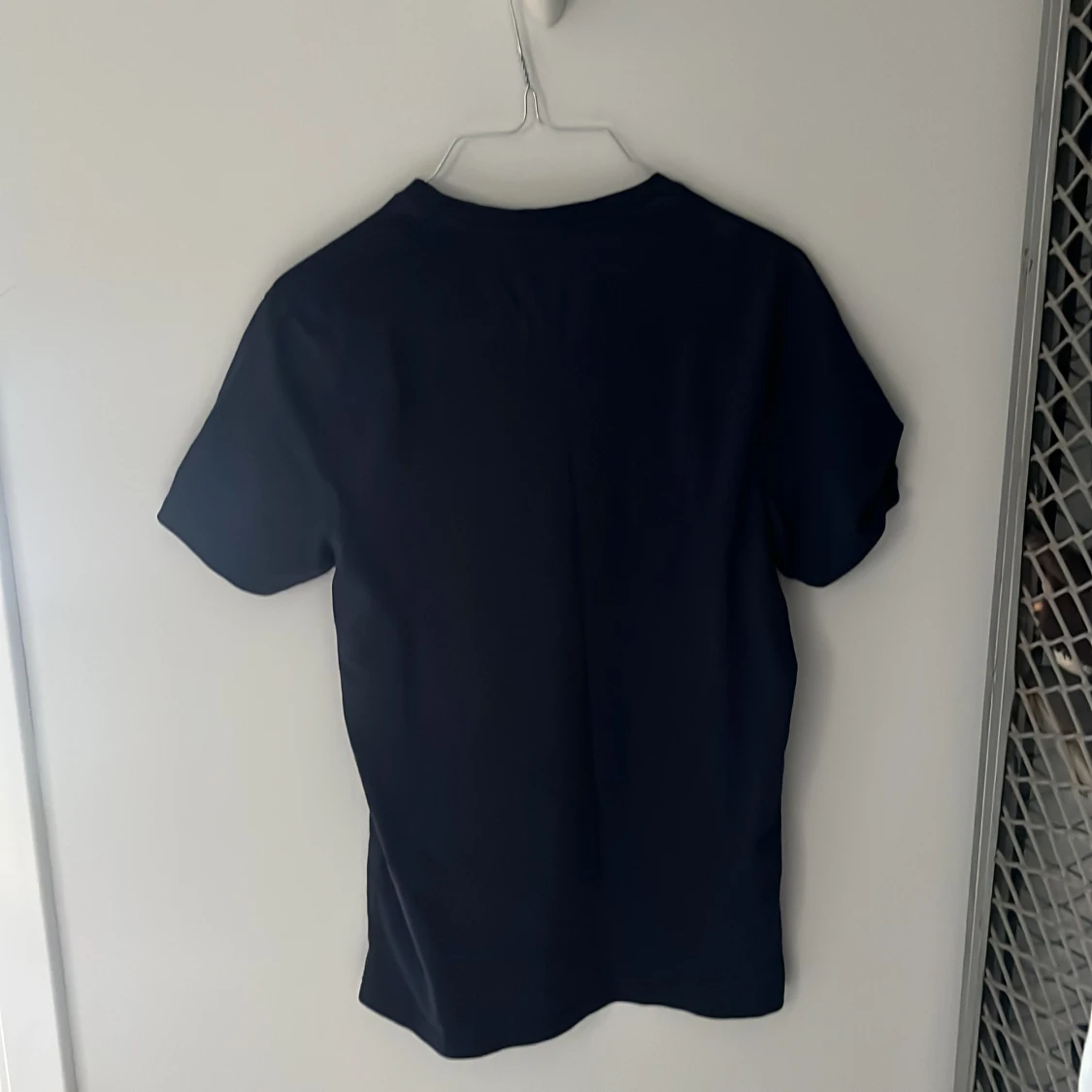 Mörkblå t-shirt från Lyle & Scott - 1