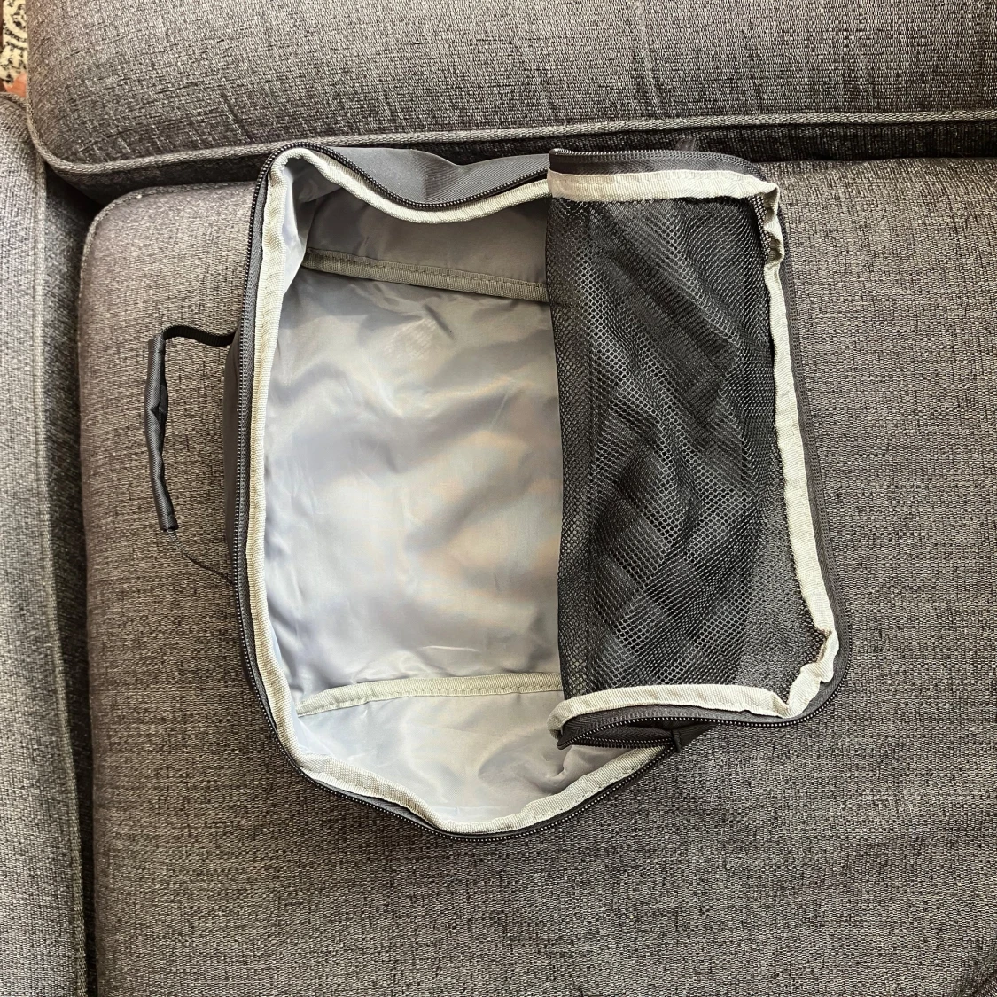 Svarta necessärer med quiltad detalj - 2