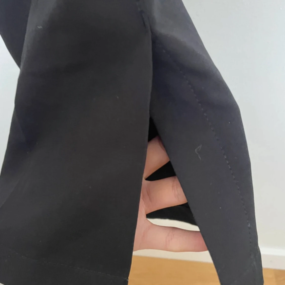 Svarta kostymbyxor från BikBok - 3