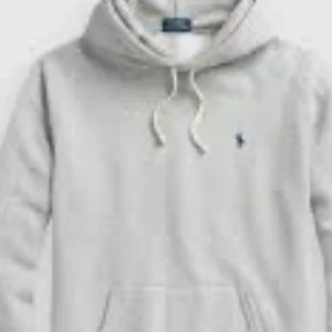 Söker tröjan  - Söker grå Ralph lauren tröja kan max betala 500