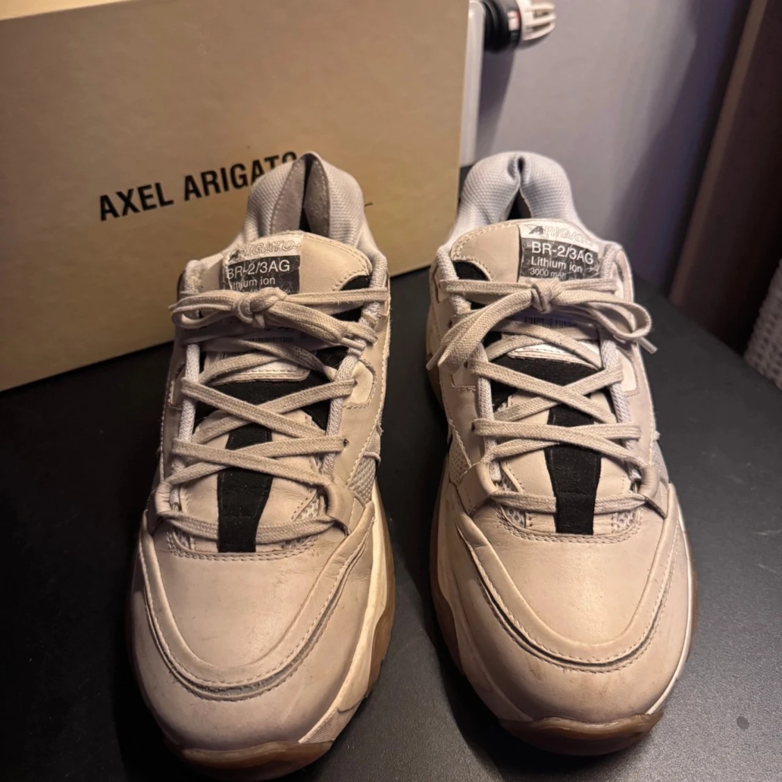 Chunky sneakers från Axel Arigato - 27