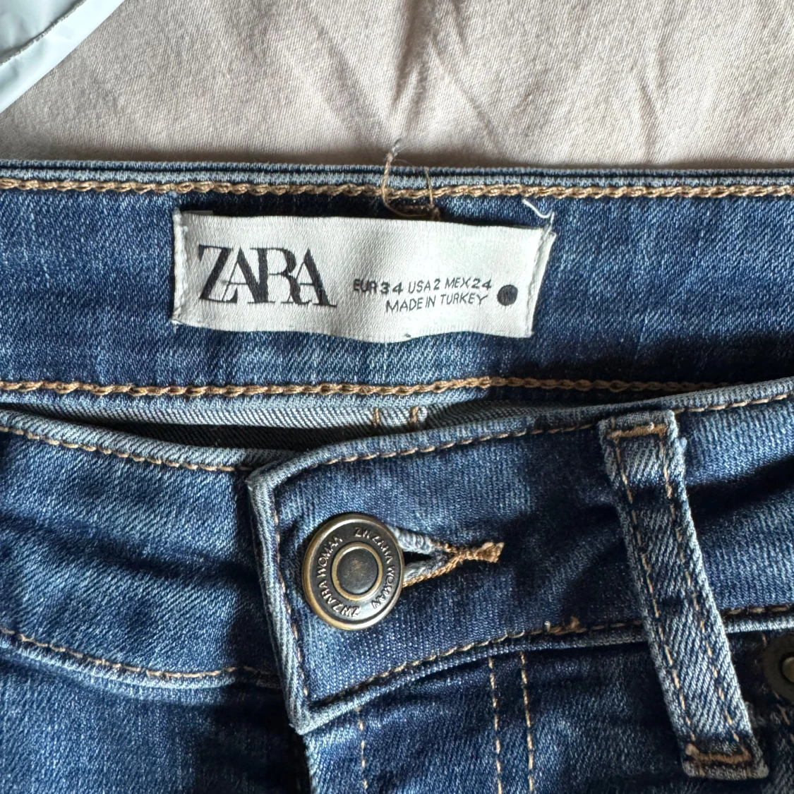Blå bootcut jeans från Zara - 3