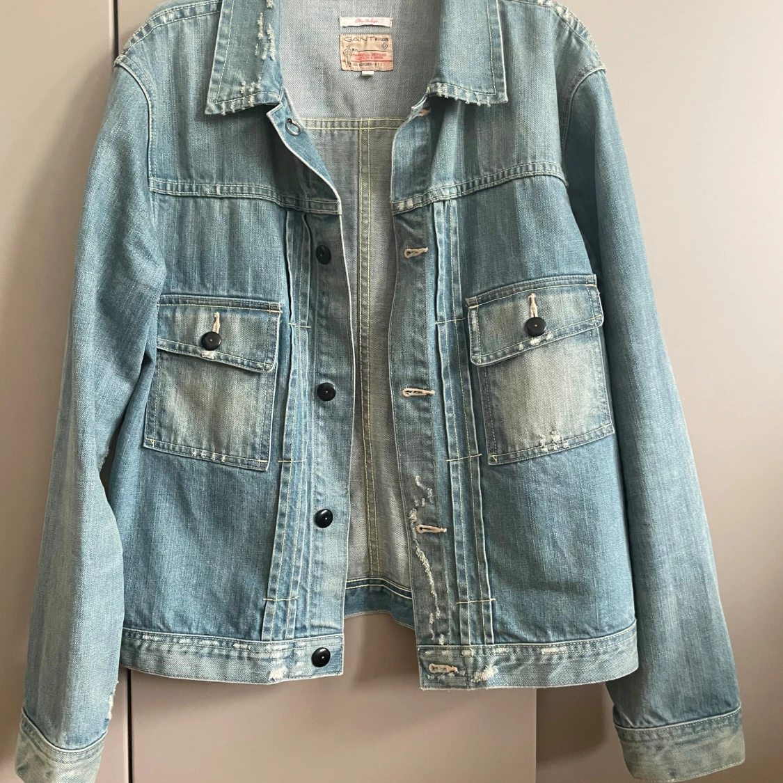 Ljusblå jeansjacka från Gant