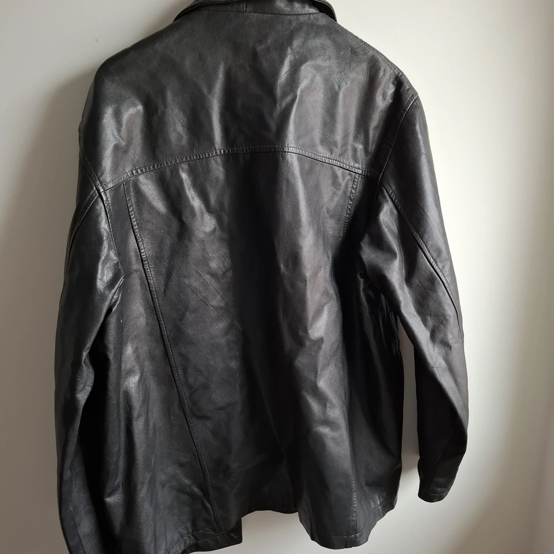 Svart skinnjacka från Patino, M - 1