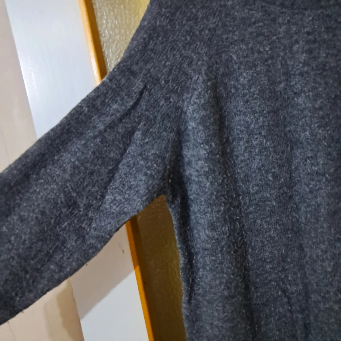 Mörkgrå stickad långklänning - 1