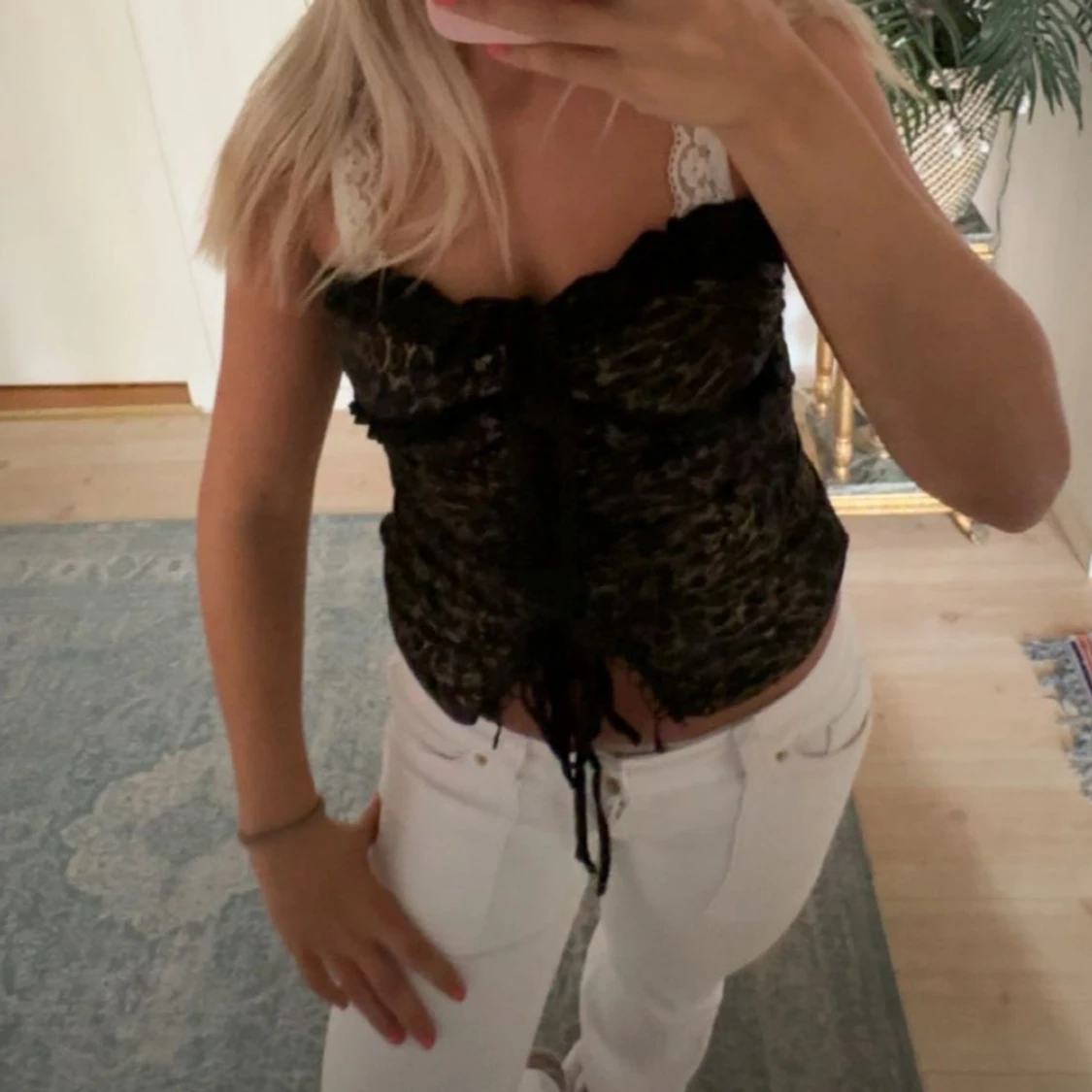 Leopardmönstrad korsett med snörning