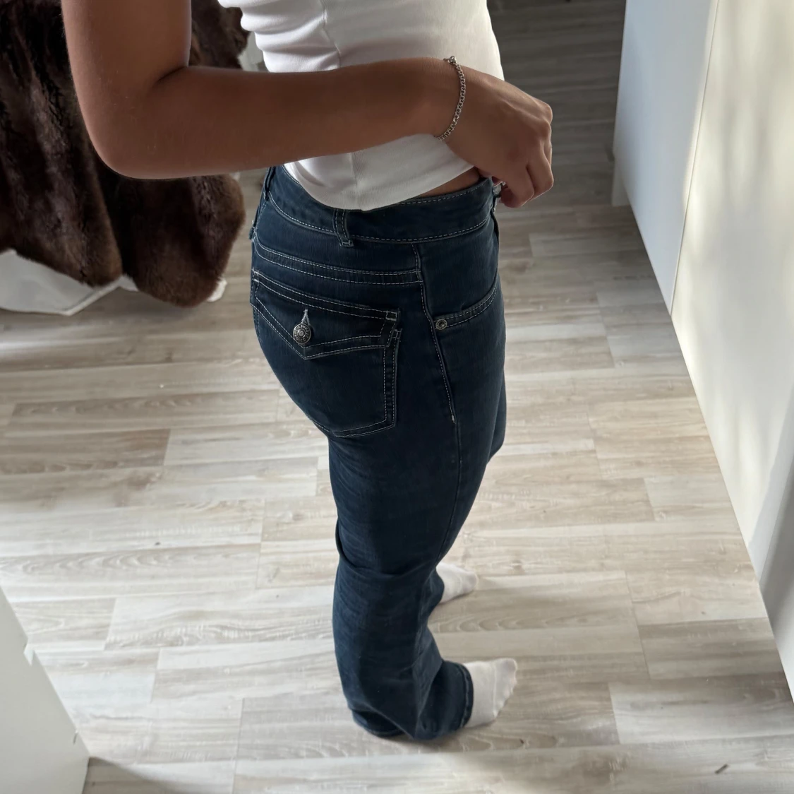 Mörkblå lowaist bootcut jeans från subdude  - 3