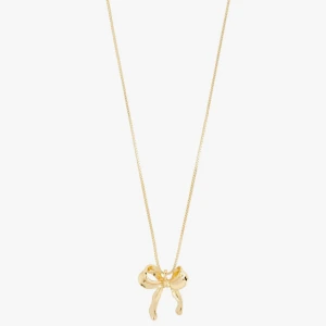 Guldigt halsband med rosett från pilgrim  - Supersött halsband i guldpläterad halsband från pilgrim, Kedjan är tunn och elegant!❣️ endast använd cirka 1-5 gånger inga tecken på användning ( kommer skickas i antigen en smyckes påse eller Edblad låda!