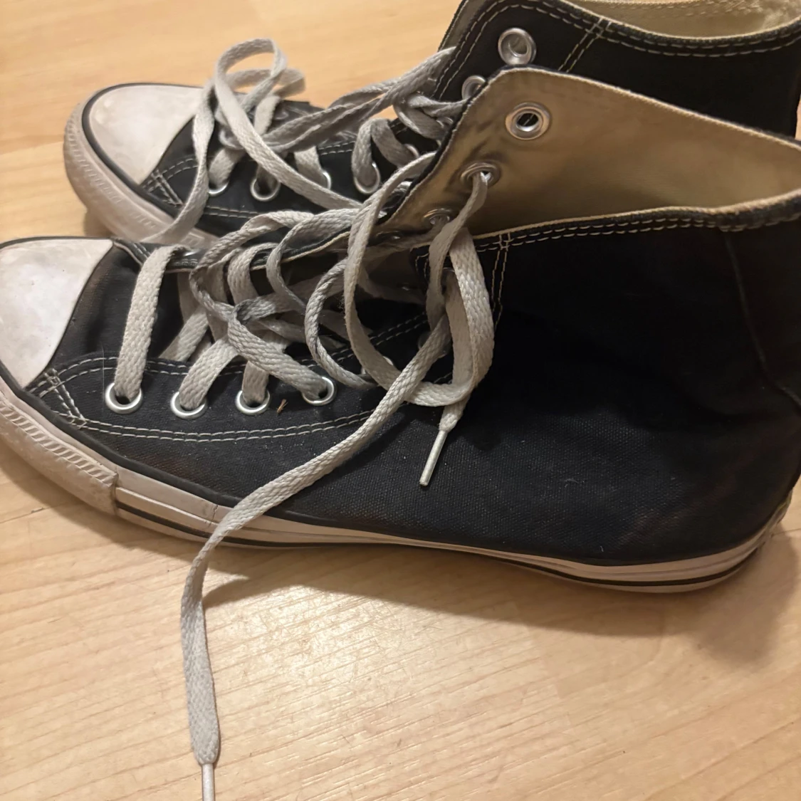 Svarta Converse Chuck Taylor High - 1