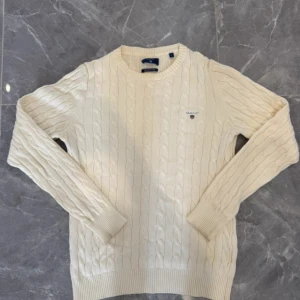 Gant stickad tröja - Storlek S