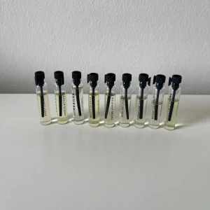 Essnce - Parfymer från Essnce, se bild för mängd och vilka sorter. Säljes endast tillsammans.