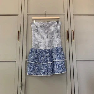 Gina Y smock dress  - Endast provad!