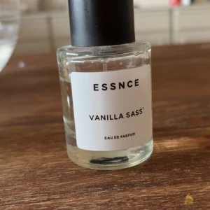 ESSNCE Vanilla Sass' Eau de Parfum - Tagit kanske 20% 