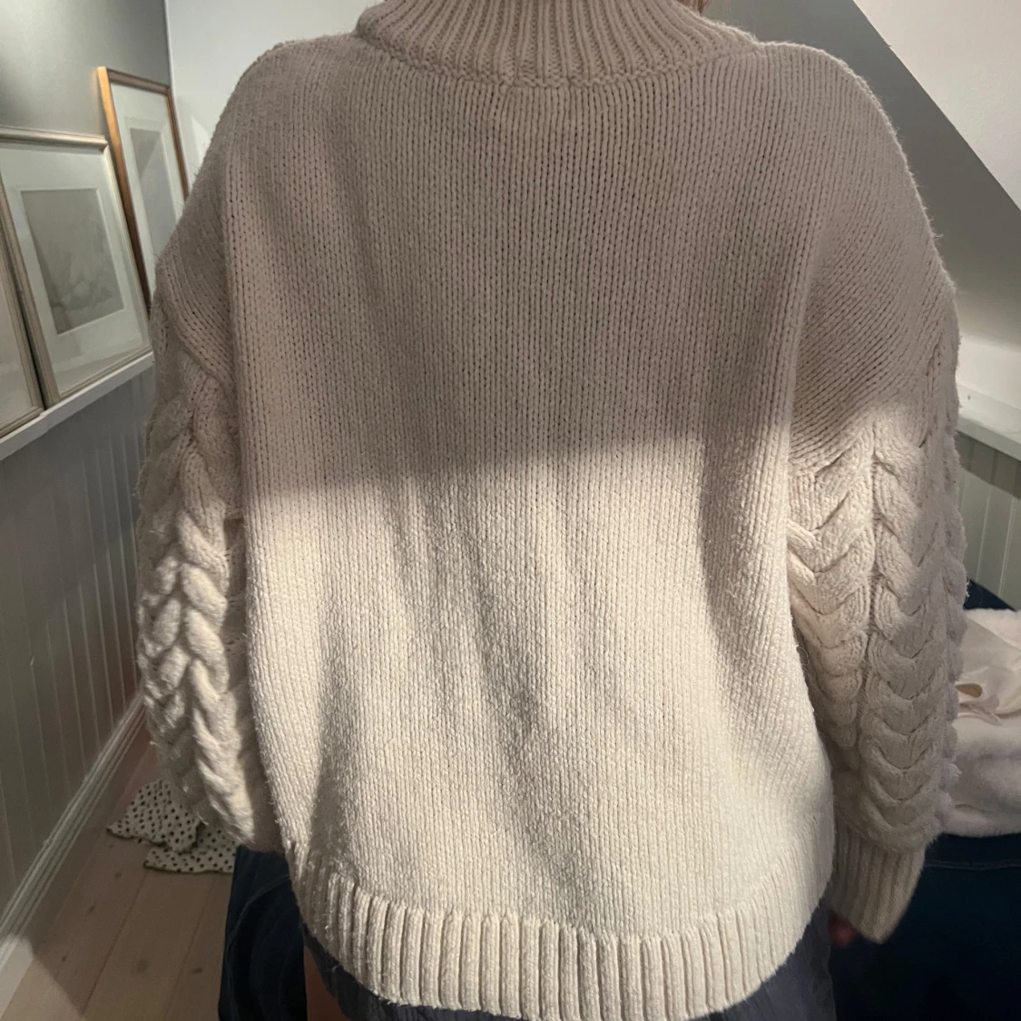 Vit stickad kabeltröja oversize  - 3