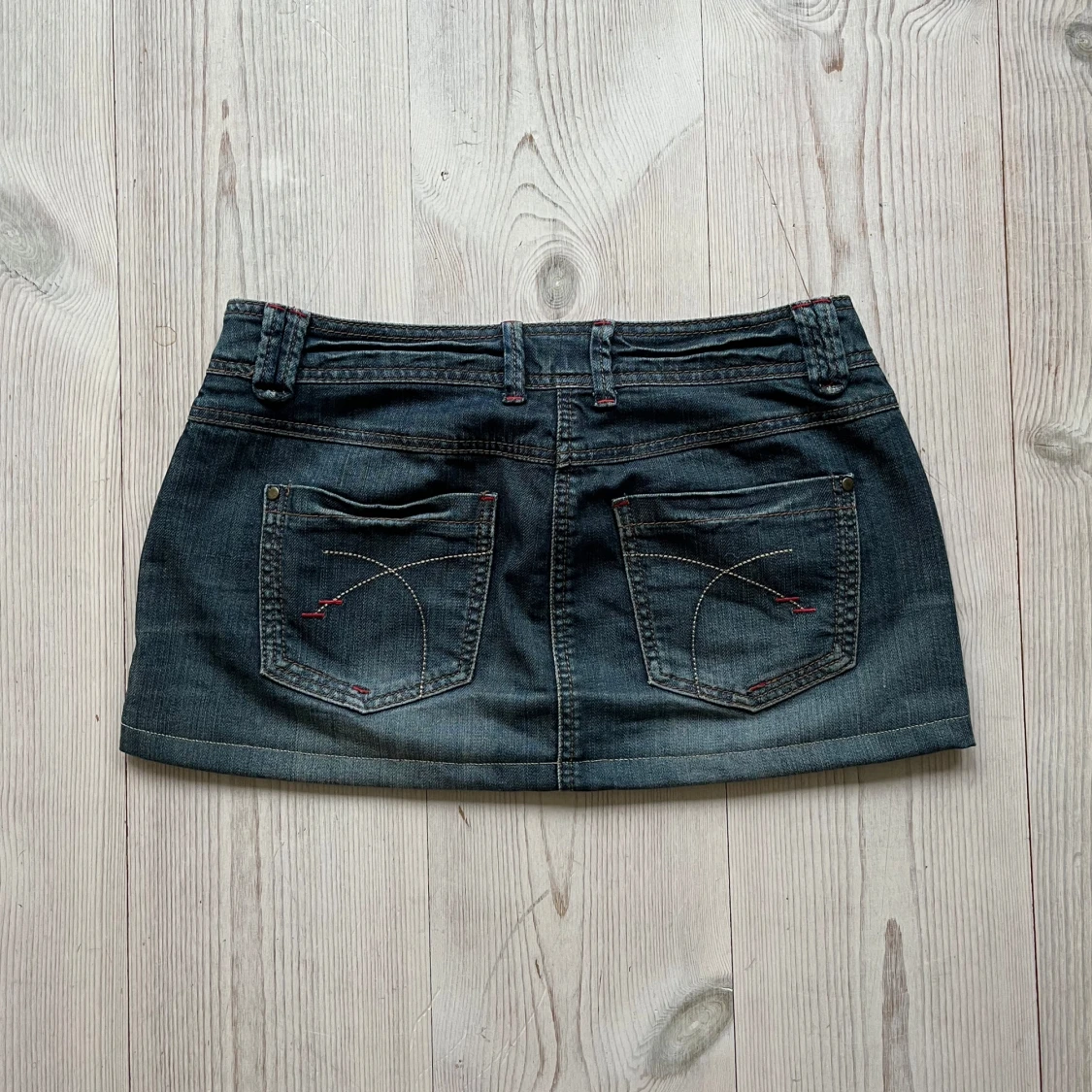 Blå lågmidjad jeanskjol  - 1