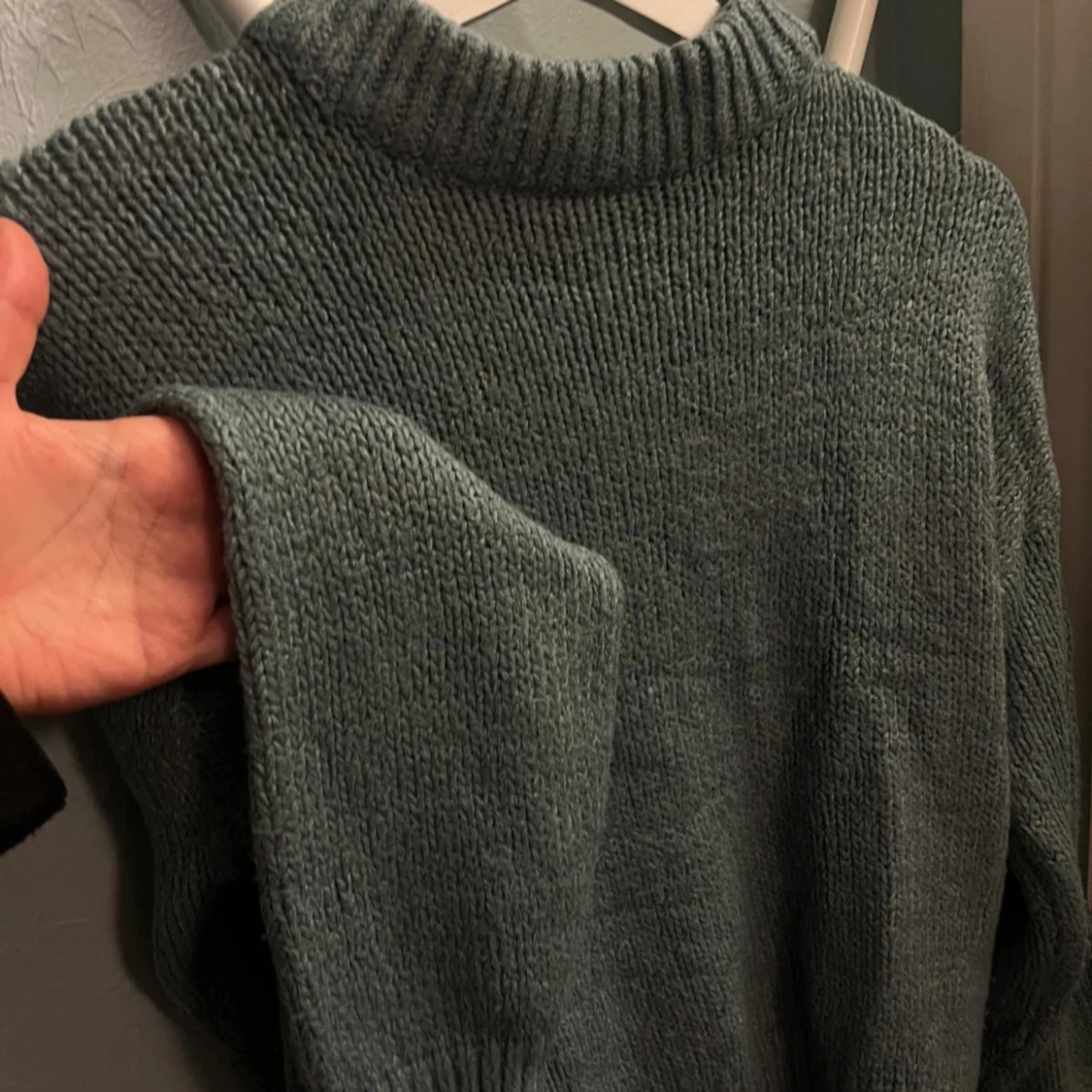 Grå stickad tröja med polokrage från 157 - 1