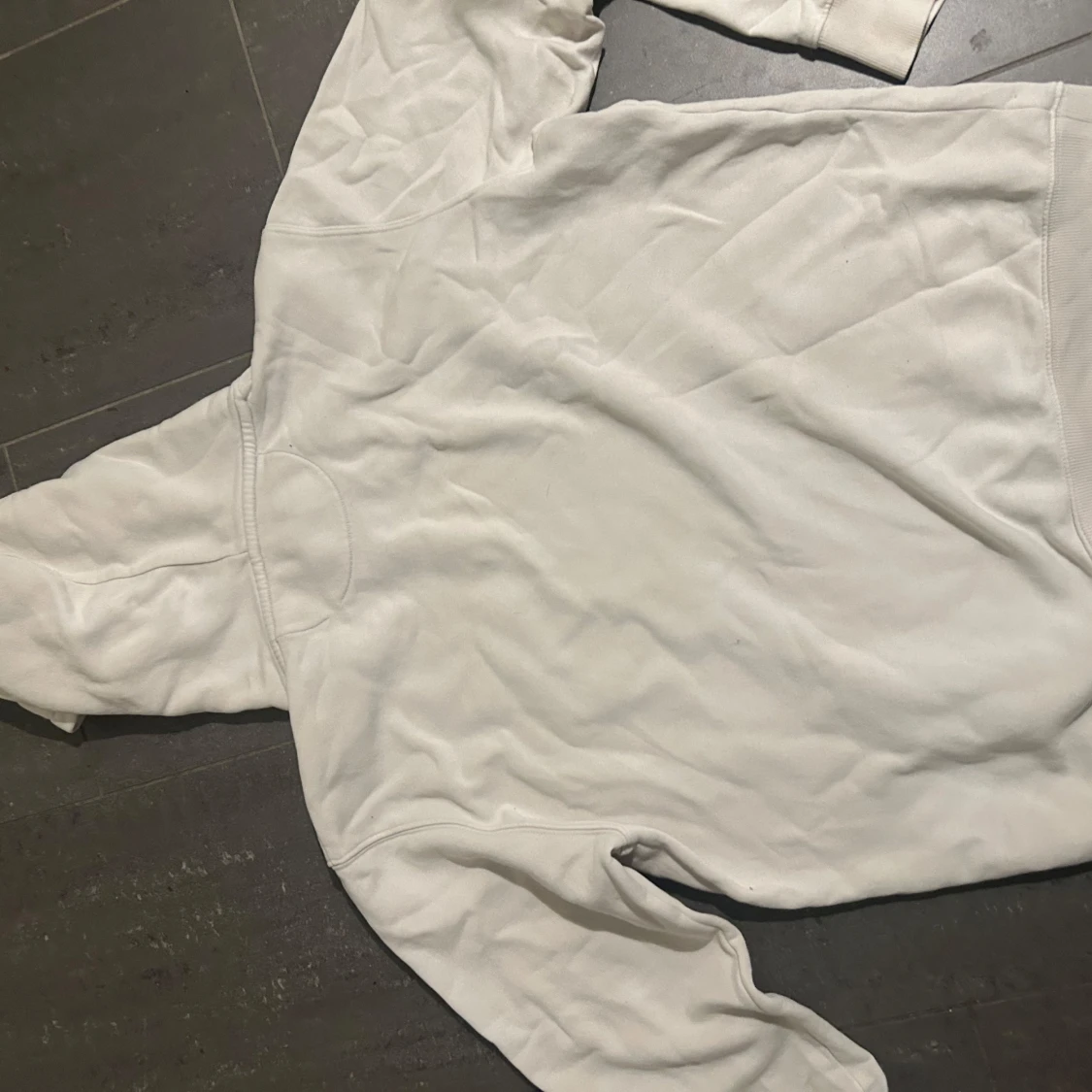 Vit hoodie från Gant - 1