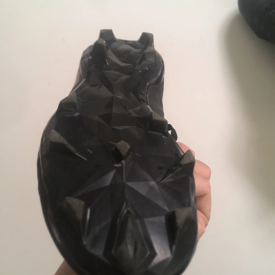 Svarta adidas predators  - 1