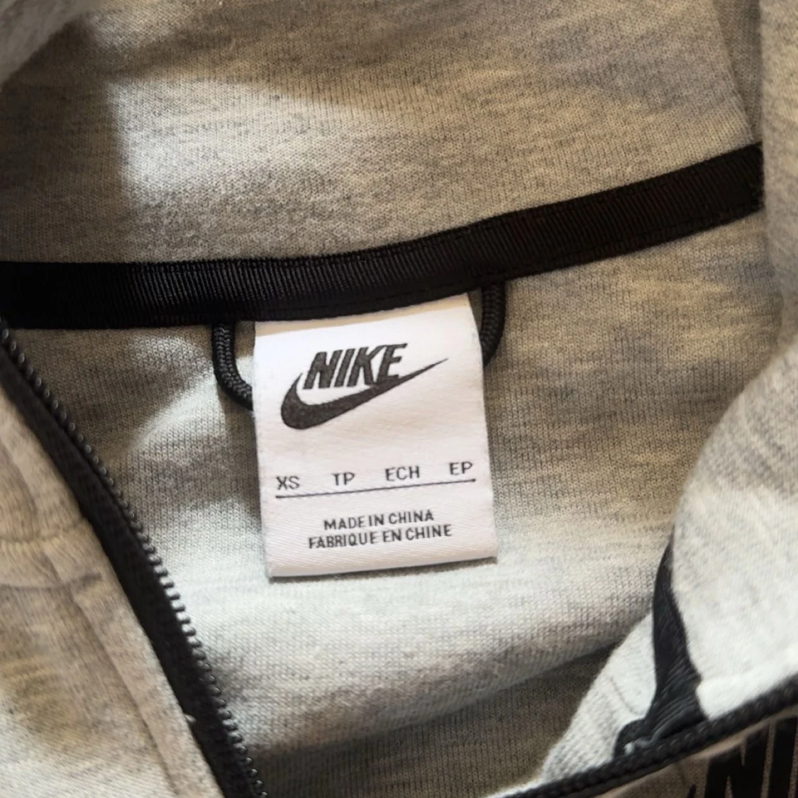 Grå nike tech kofta XS - 2