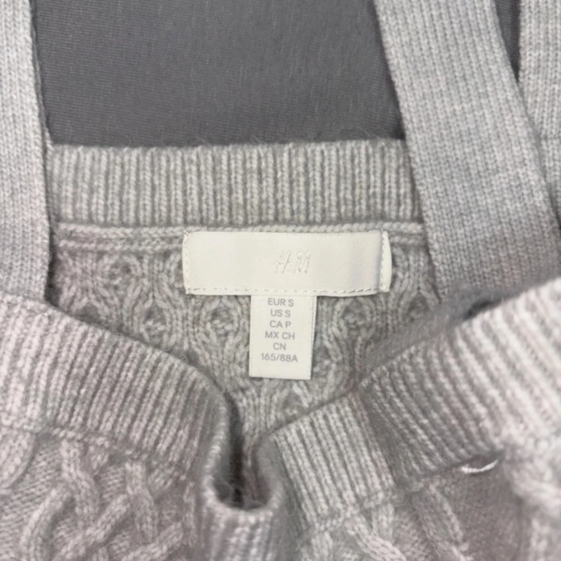 Ljusgrå stickad linnetopp från H&M - 1