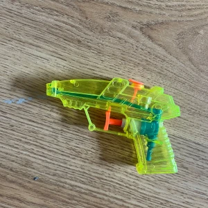 Vatten pistol - Funkar bra 