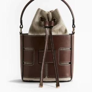 Bucket bag i skinn och canvas - SÖKES! Hör av dig om du har en sådan väska. Kan tänka mig betala max 400kr helst!