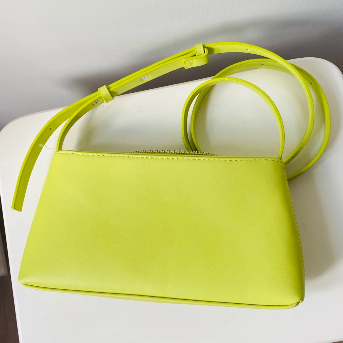 Limegrön axelväska  - 1