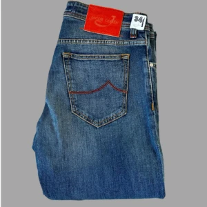 Jacob Cohen Jeans - - Skick 10/10   - Nypris: 7000 SEK  - Storlek: 34