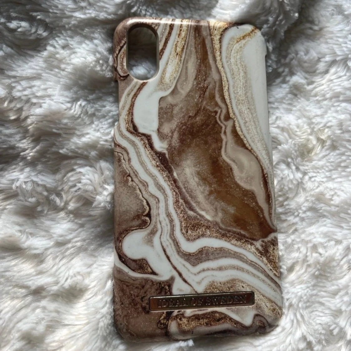 Mobilskal från Ideal of Sweden