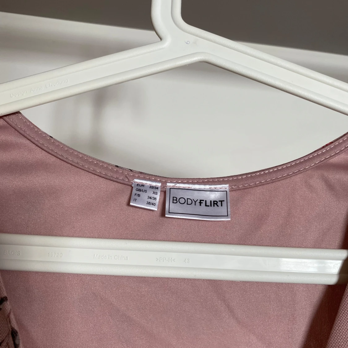 Rosa blommig klänning från Bodyflirt - 3