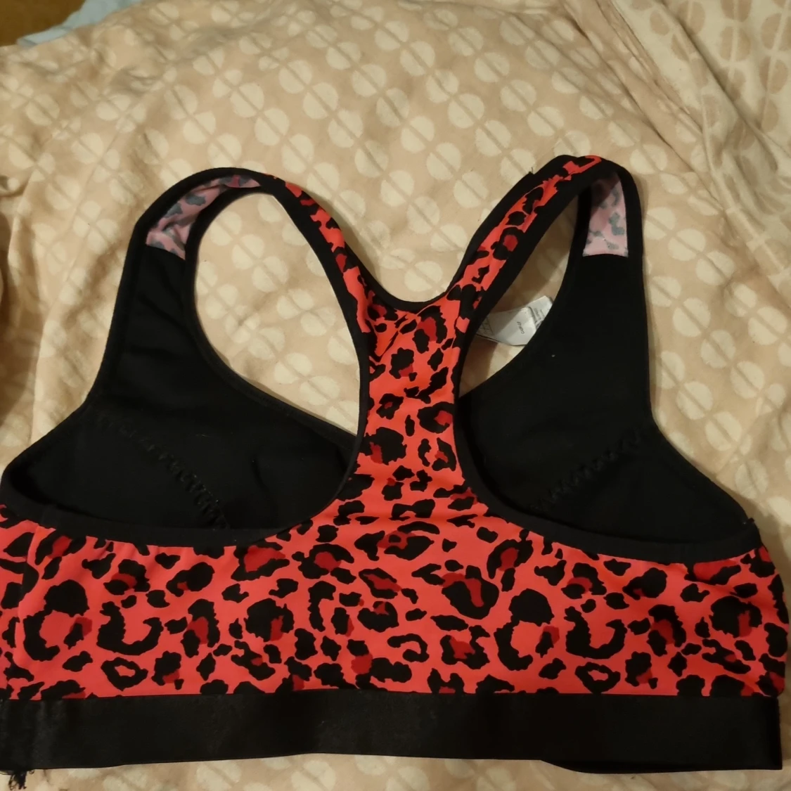 Röd leopardmönstrad sporttopp - 1