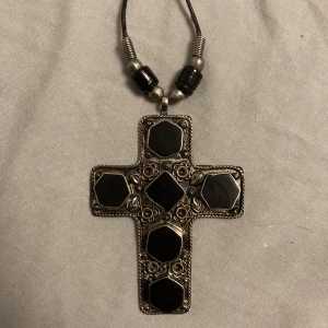 Gotiskt halsband  - Gotiskt hanlsband