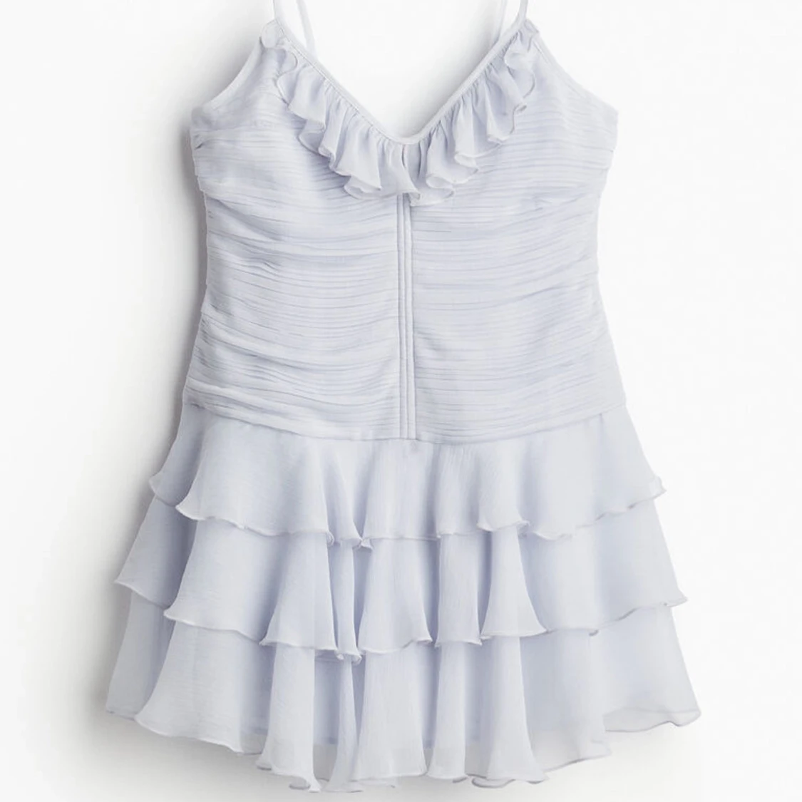 !!!!!!!! SÖKER!!!!!!!! ljusblå klänning från hm i st S 🩵