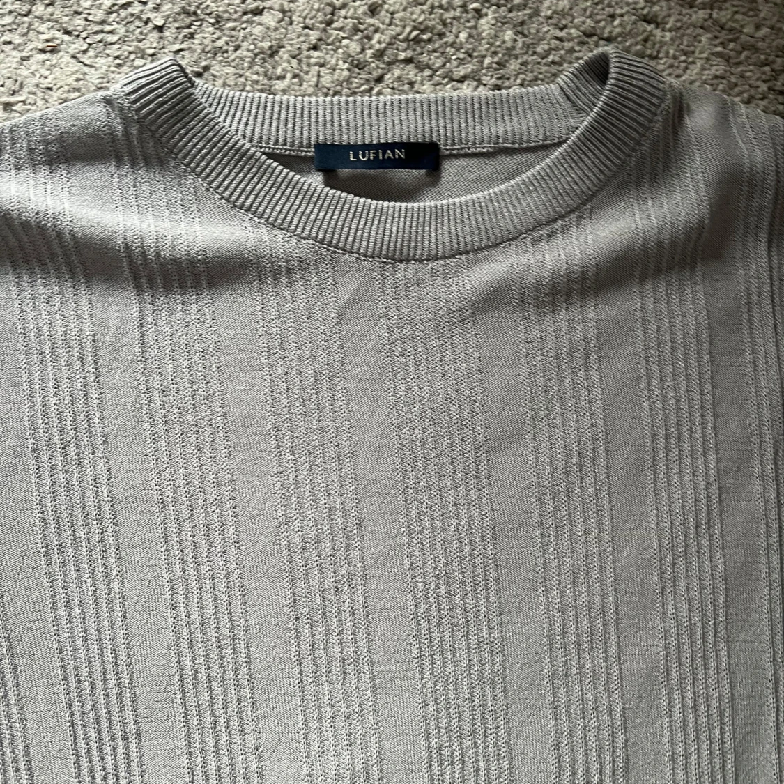 Ljusgrå stickad tröja från Lufian - 3