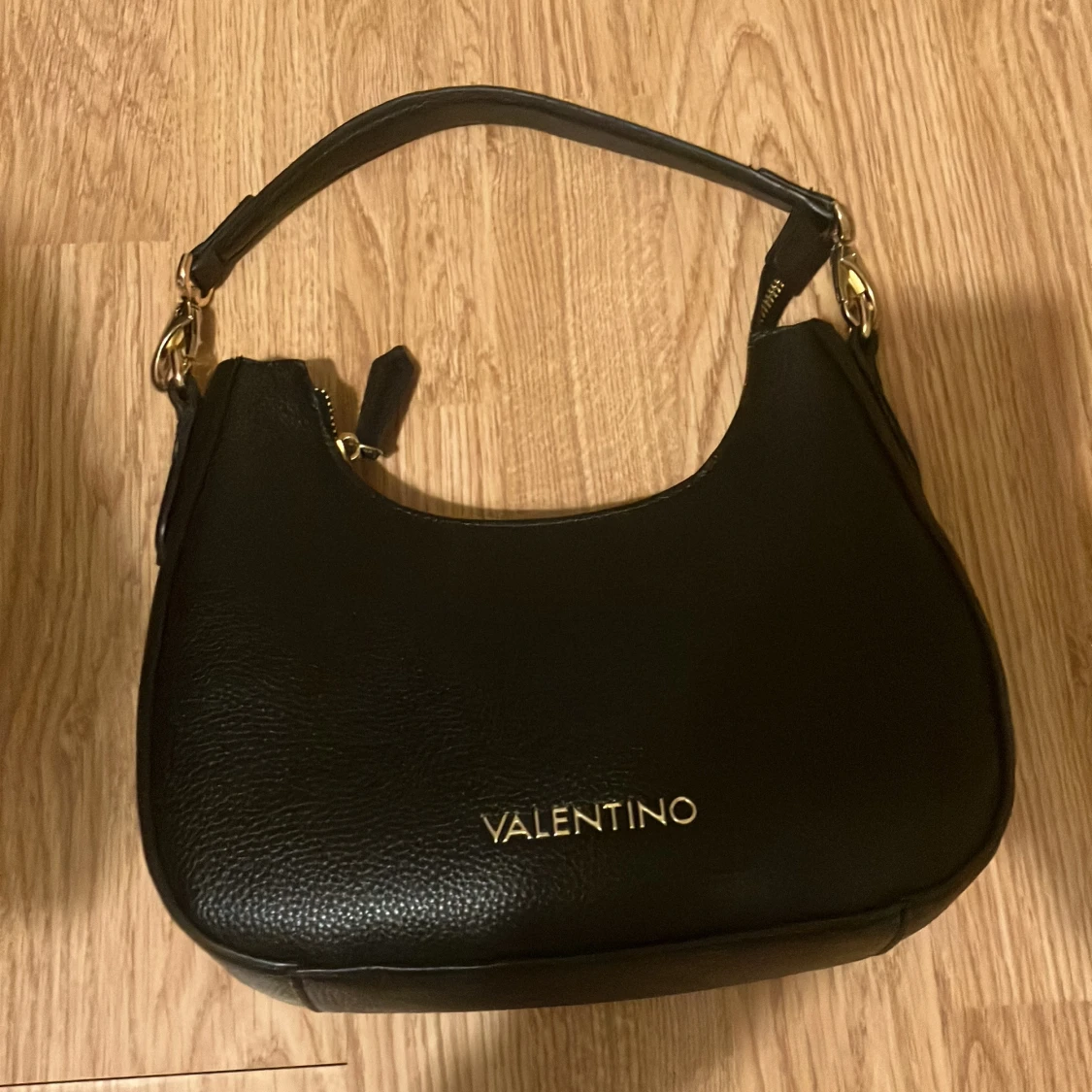 Svart axelväska från Valentino - 2