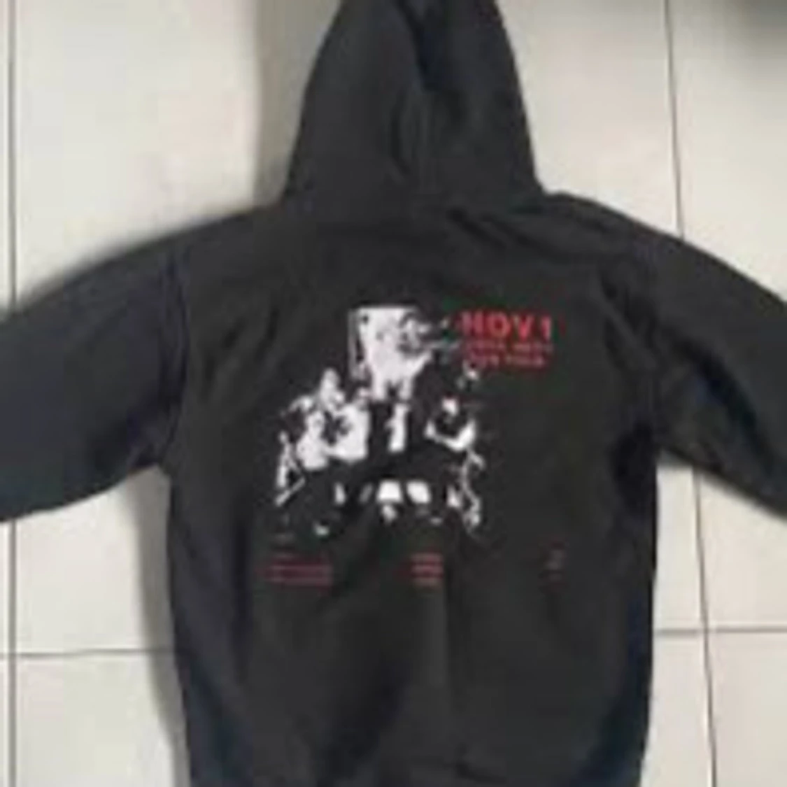 SÖKER HOV1 merch  - 1